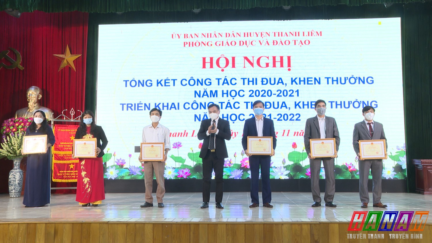 Thanh Liêm. Tổng kết công tác thi đua khen thưởng năm học 2020-2021.