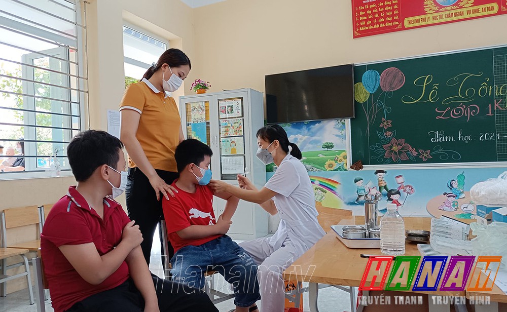 Thanh Liêm: 100% trẻ em từ 5 đến dưới 12 tuổi đã tiêm mũi 1 vắc xin phòng Covid-19