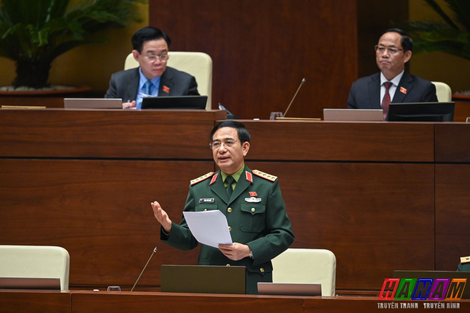 20221110055342 57dai tuong phan can giang