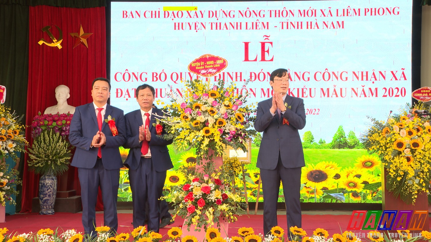 Liêm Phong Công bố Quyết định đón bằng công nhận xã đạt chuẩn NTM kiểu mẫu năm 2020