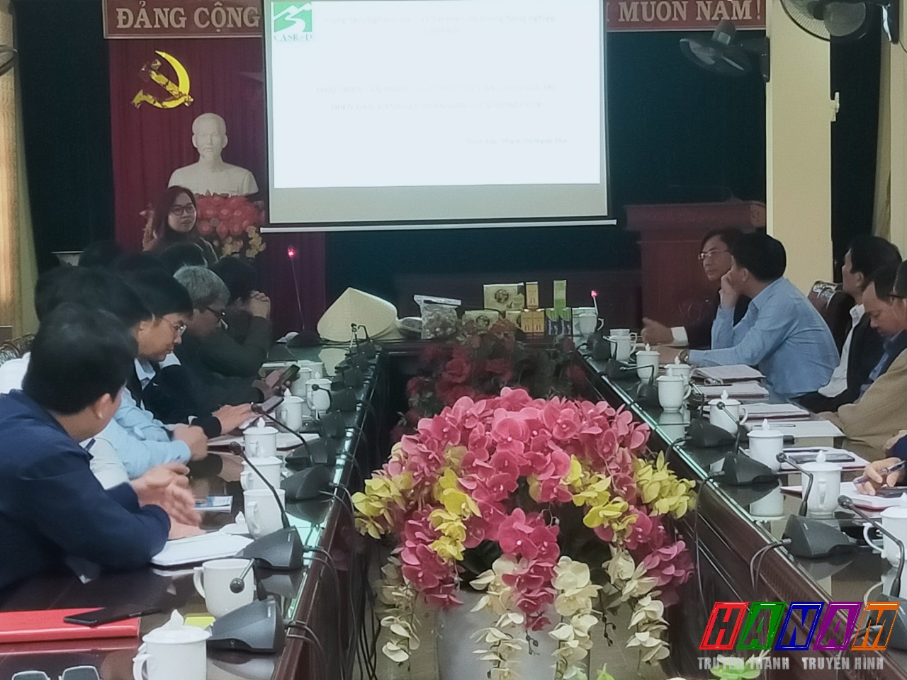 Toàn cảnh hội nghị (2)