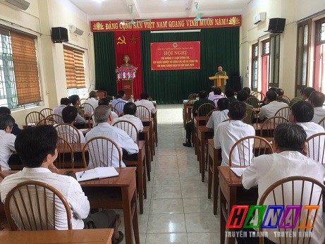 Đồng chí Vũ Ngọc Khoan - CT Hội CCB huyện truyền đạt chuyên đề