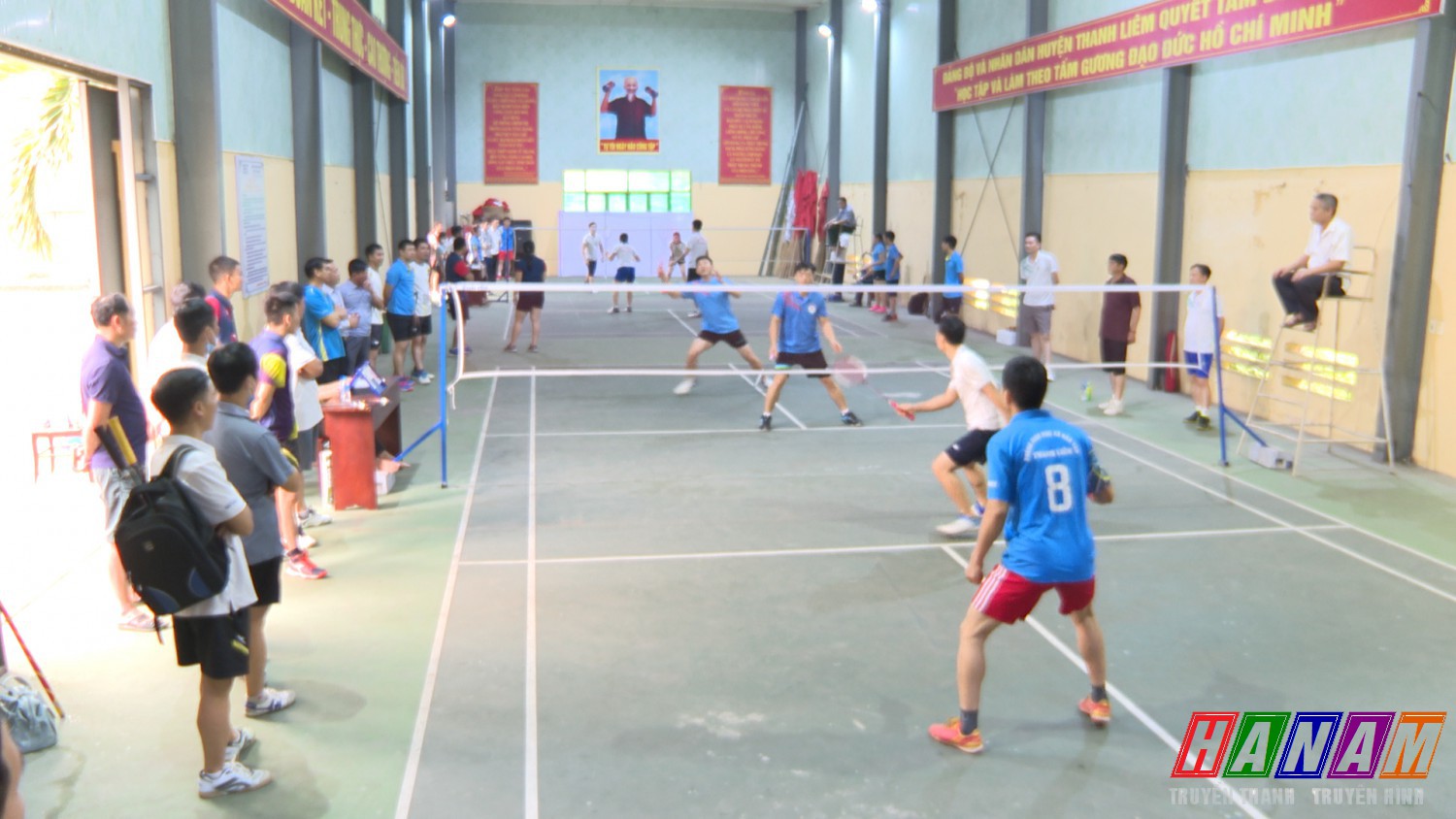 các đội tham gia thi đấu