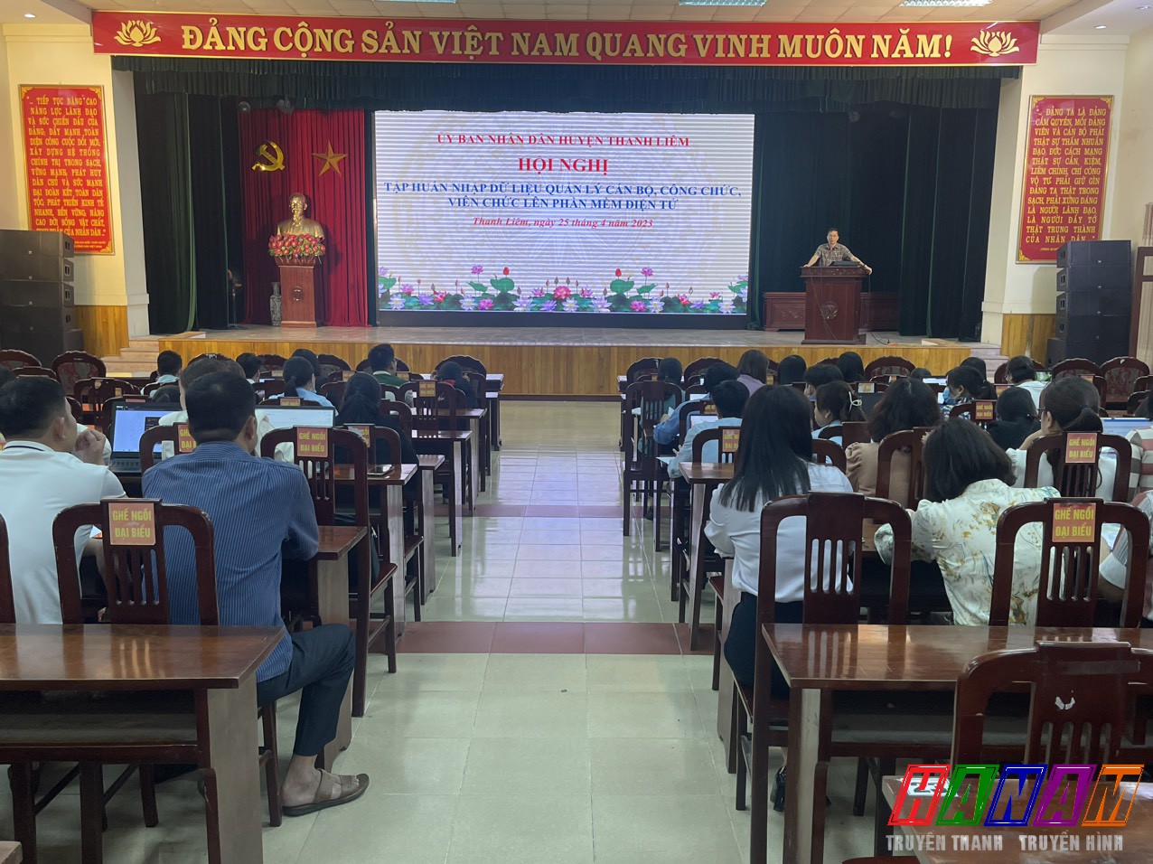 Toàn cảnh hội nghị tập huấn