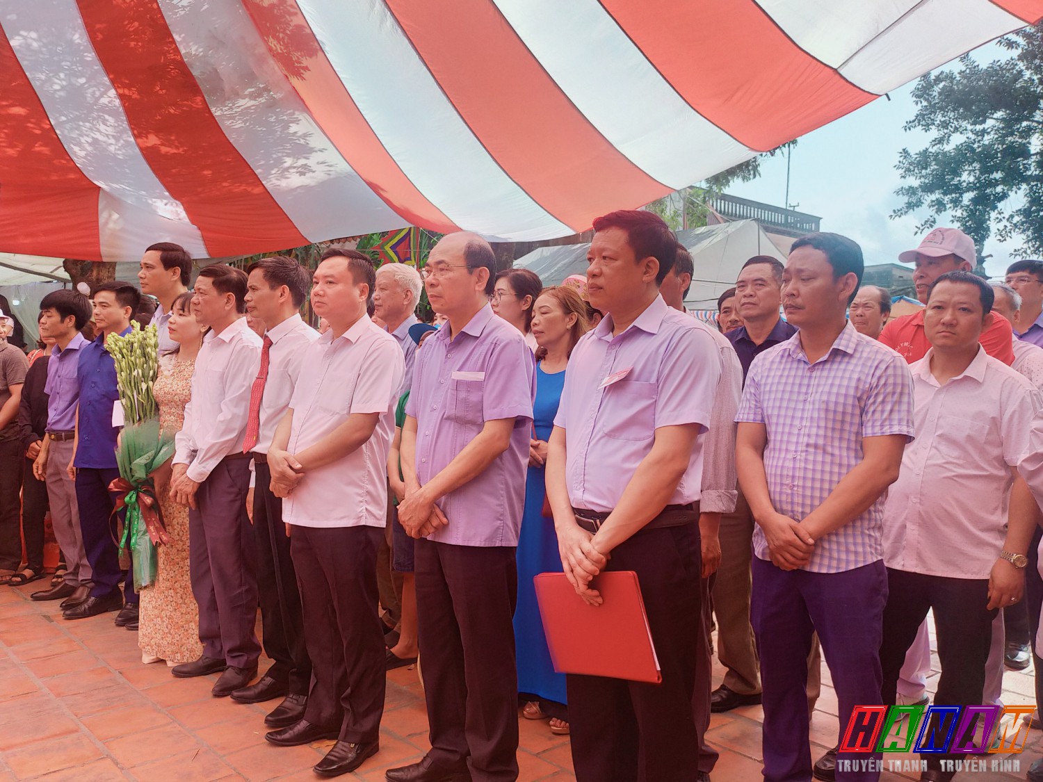 Các đại biểu dự lễ khai mạc