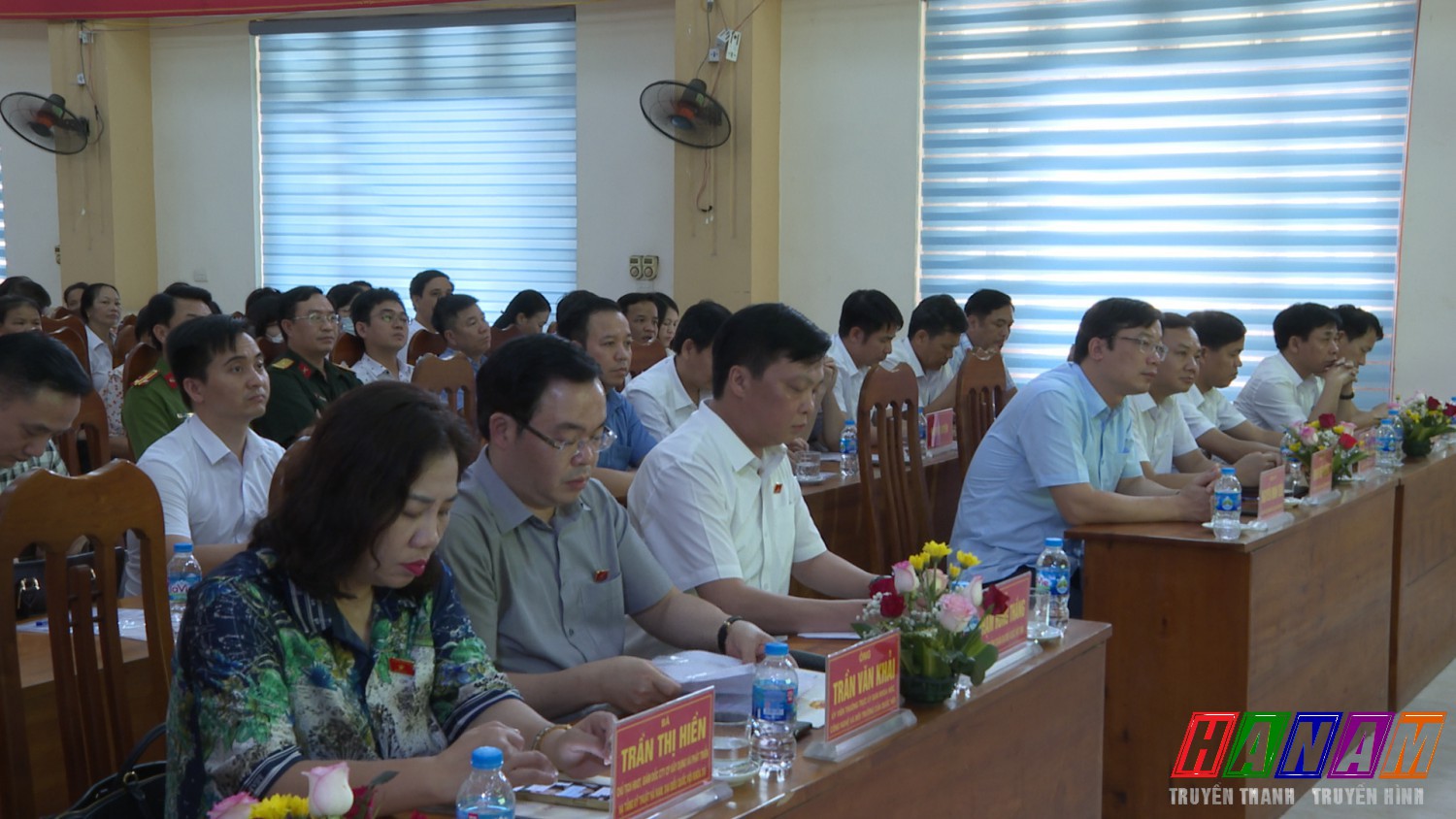 Các đại biểu dự tại buổi tiếp xúc
