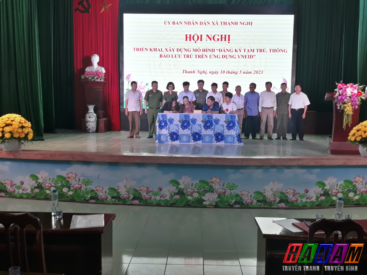 UBND xã Thanh Nghị tổ chức hội nghị Triển khai, xây dựng mô hình “Đăng ký tạm trú, Thông báo lưu trú trên ứng dụng VNEID”.
