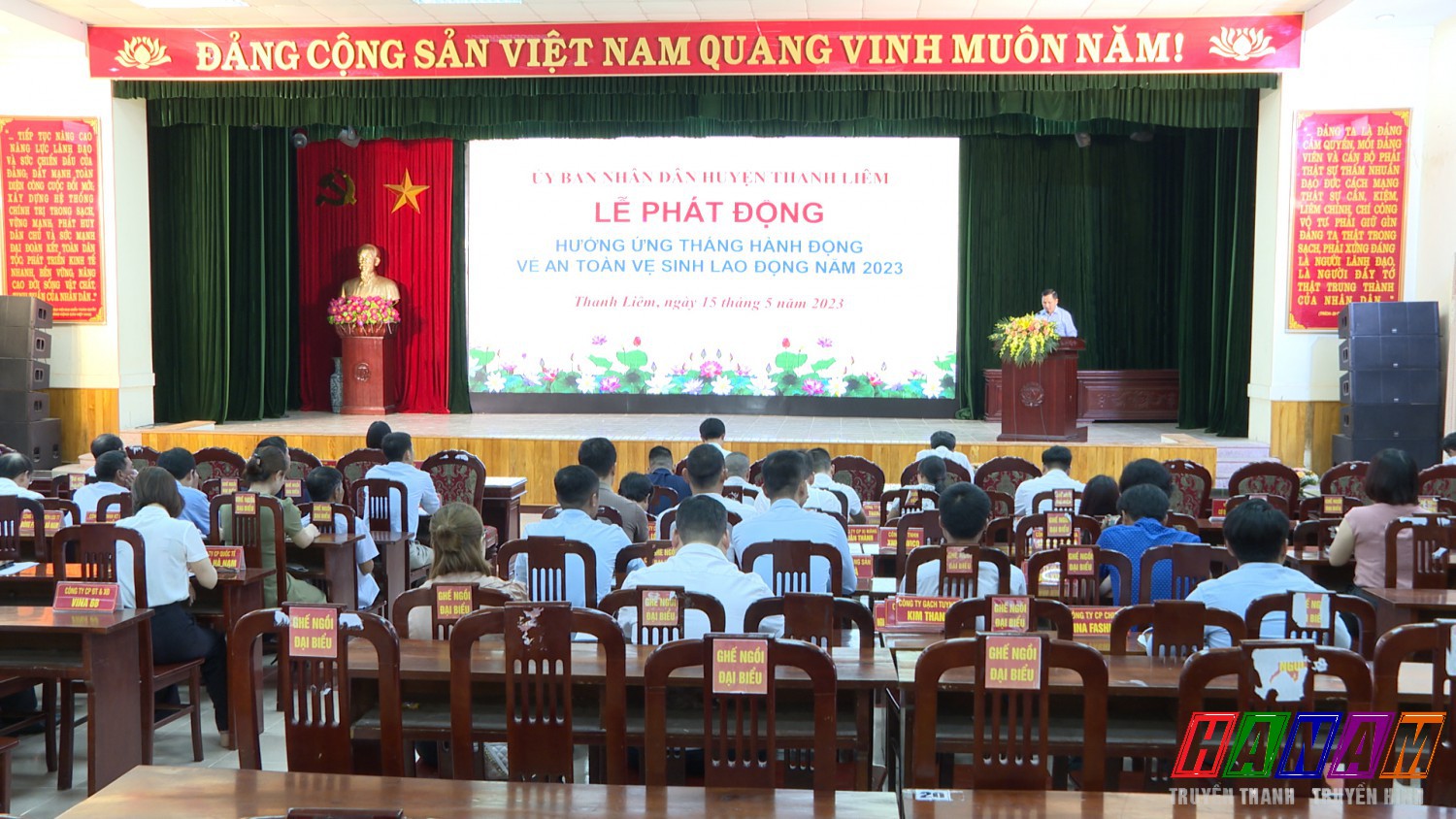 Toàn cảnh hội nghị