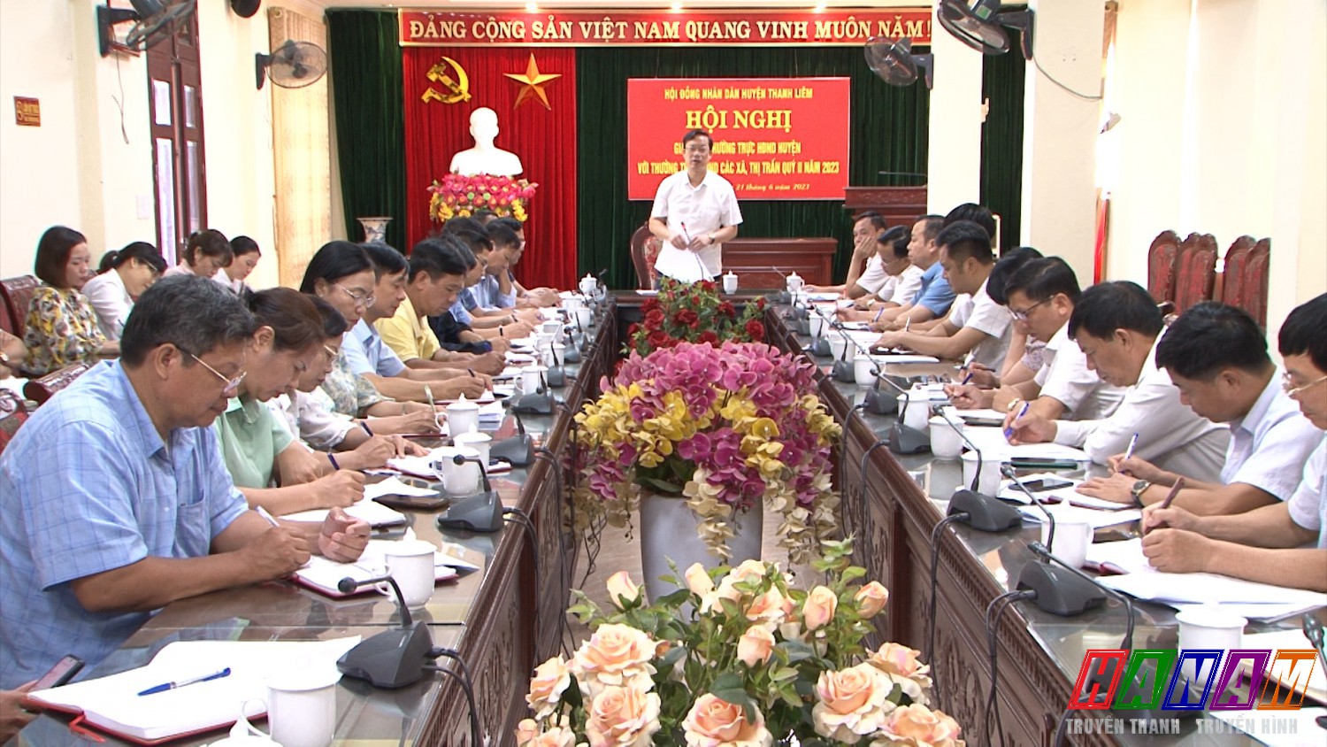 Đồng chí Nguyễn Minh Tiến - TUV, BT HU, CT HĐND huyện phát biểu chỉ đạo