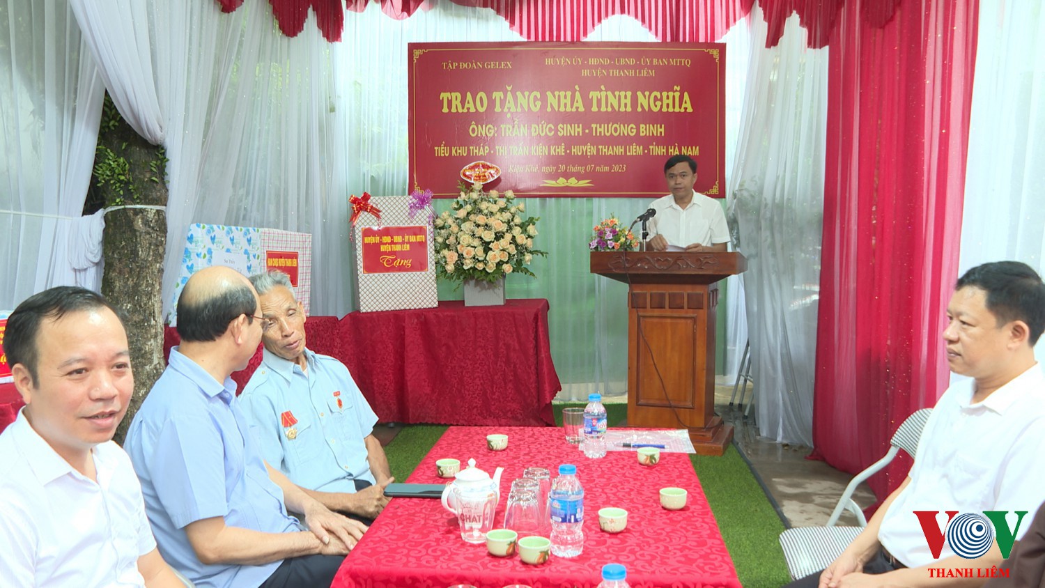Thanh Liêm trao tặng  nhà tình nghĩa cho người có công với cách mạng
