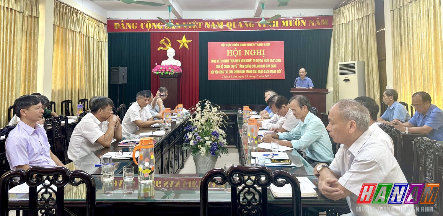 Đồng chí Trần Xuân Thành, Phó BT TT HU phát biểu tại hội nghị