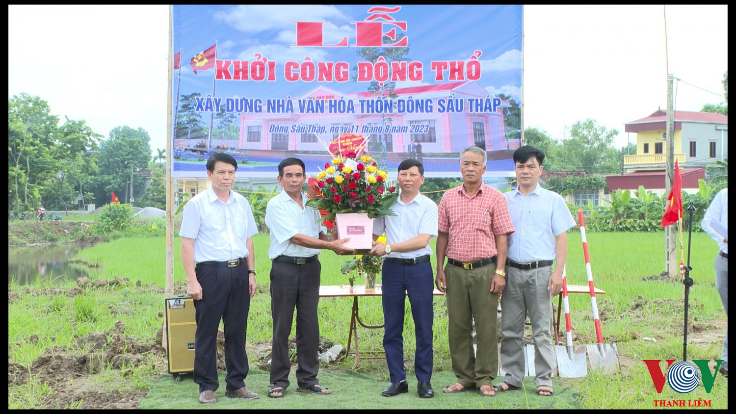 Thôn Đông Sấu Tháp khởi công động thổ xây dựng nhà văn hóa thôn.