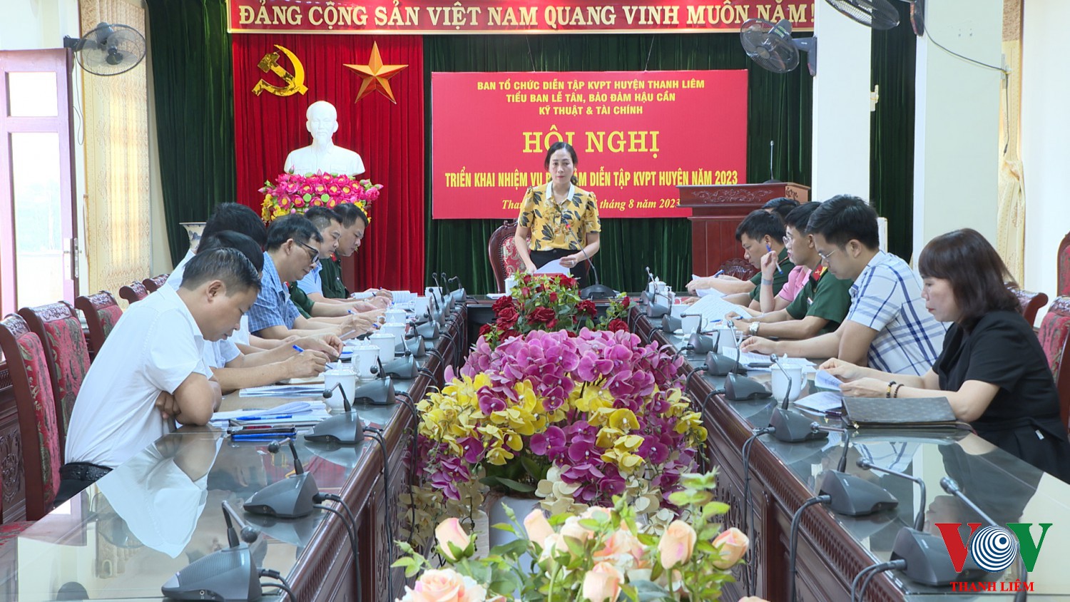 Đồng chí Lại Thị Ngọc Trâm - phó CT UBND huyện, trưởng tiểu ban chủ trì hội nghị. Ảnh: Kim Dung