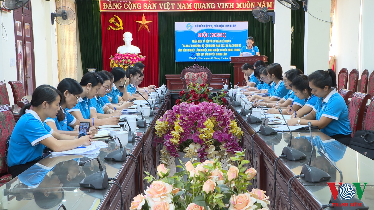 Đồng chí CT hội LHPN huyện phát biểu