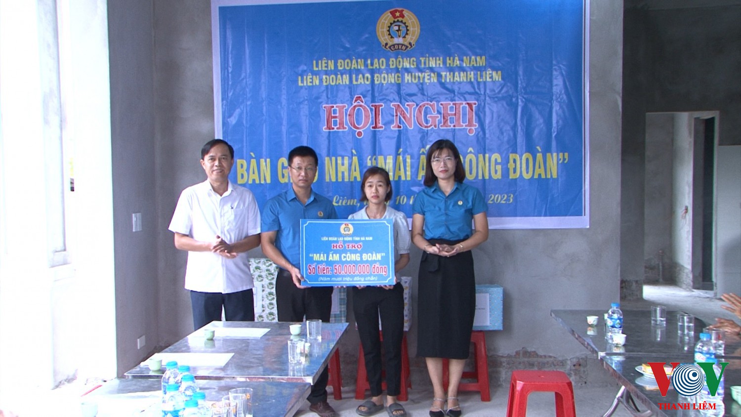 Thanh Liêm: trao nhà mái ấm công đoàn