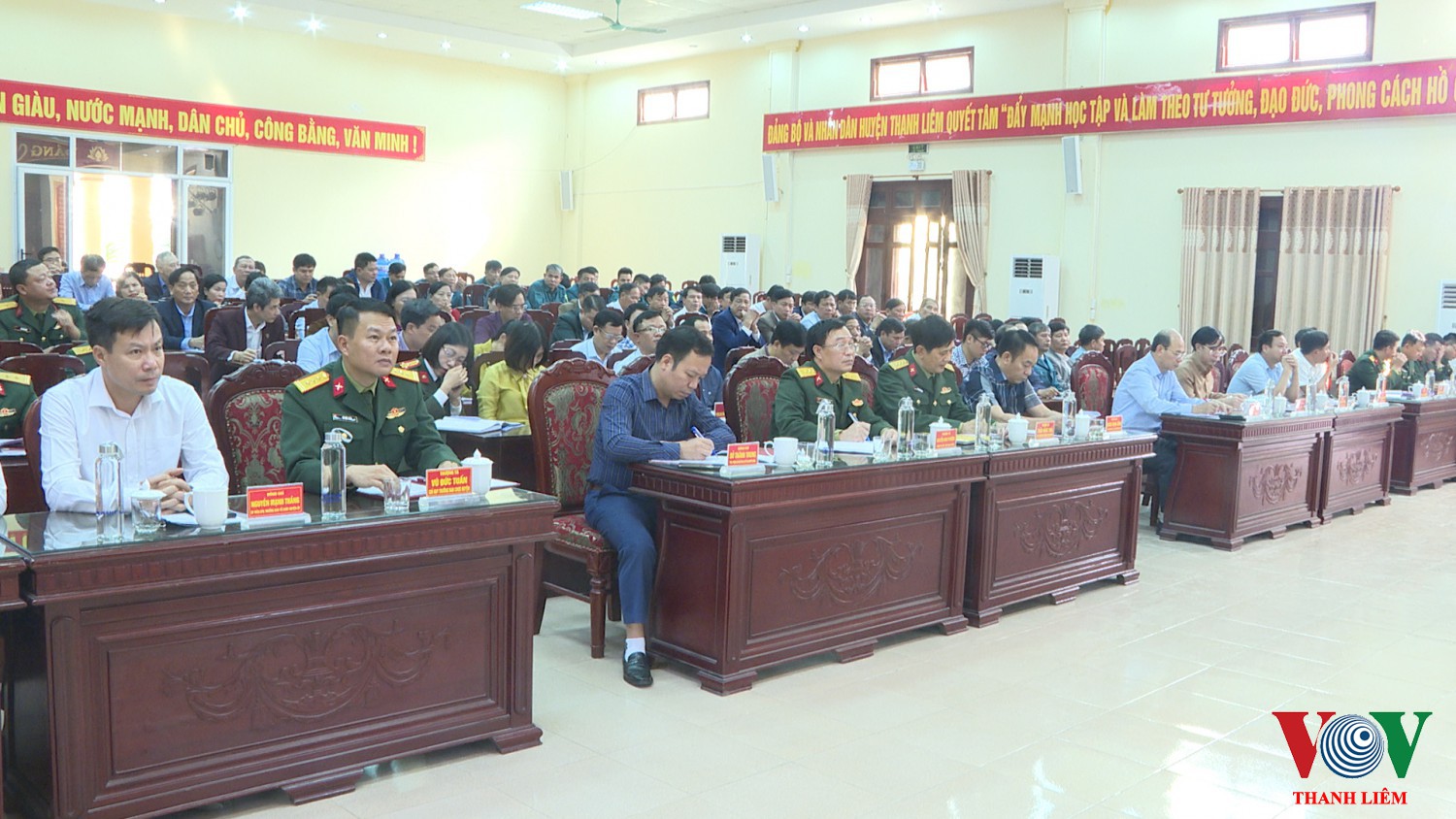 Quang cảnh hội nghị