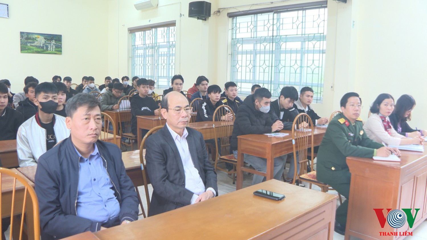 Các đại biểu dự lễ khai giảng. Ảnh: Kim Dung
