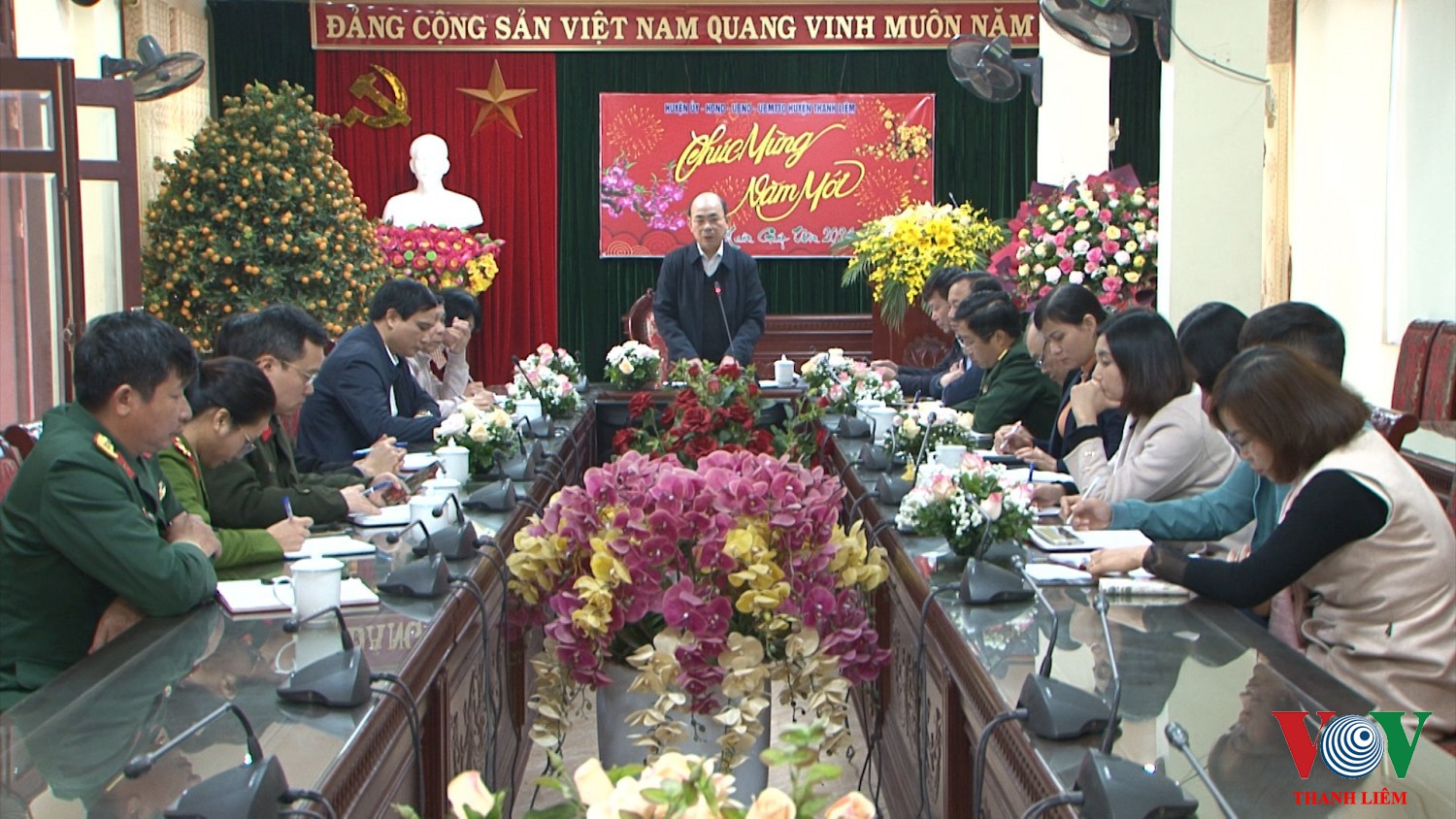Đồng chí Trần Xuân Thành- phó BT TT HU, Trưởng ban chỉ đạo chủ trì hội nghị. Ảnh: Khắc Hùng