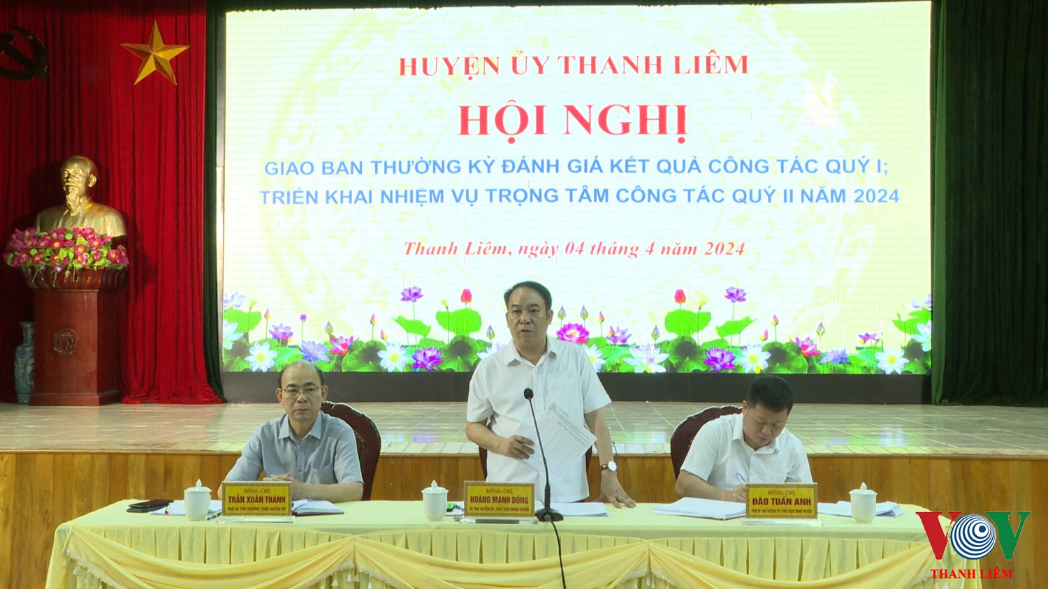 Đồng chí Hoàng Mạnh Dũng- BT HU, CT HĐND huyện phát biểu tại hội nghị. Ảnh: Kim Dung