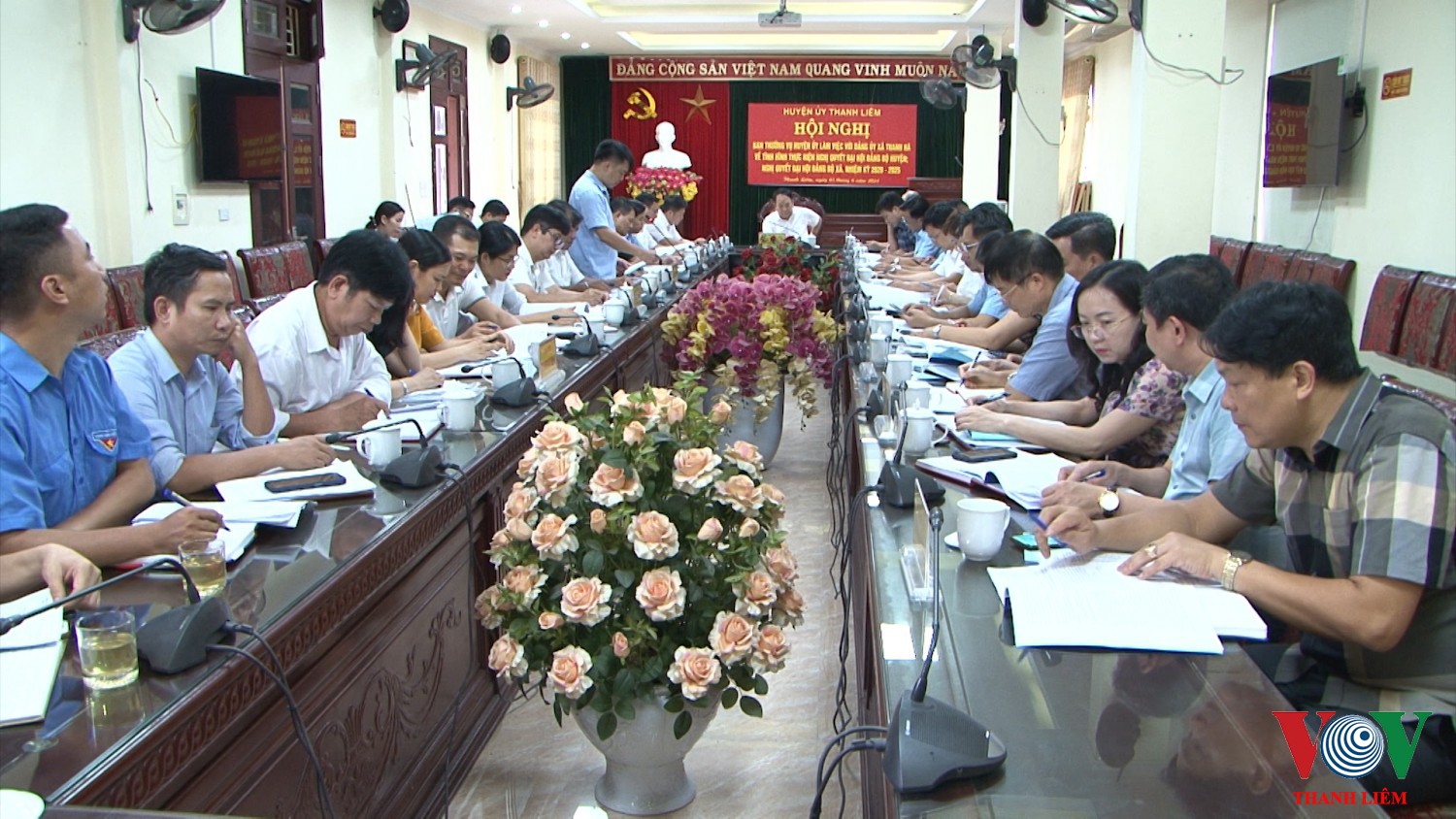 BTV huyện ủy làm việc với Đảng ủy xã Thanh Hà
