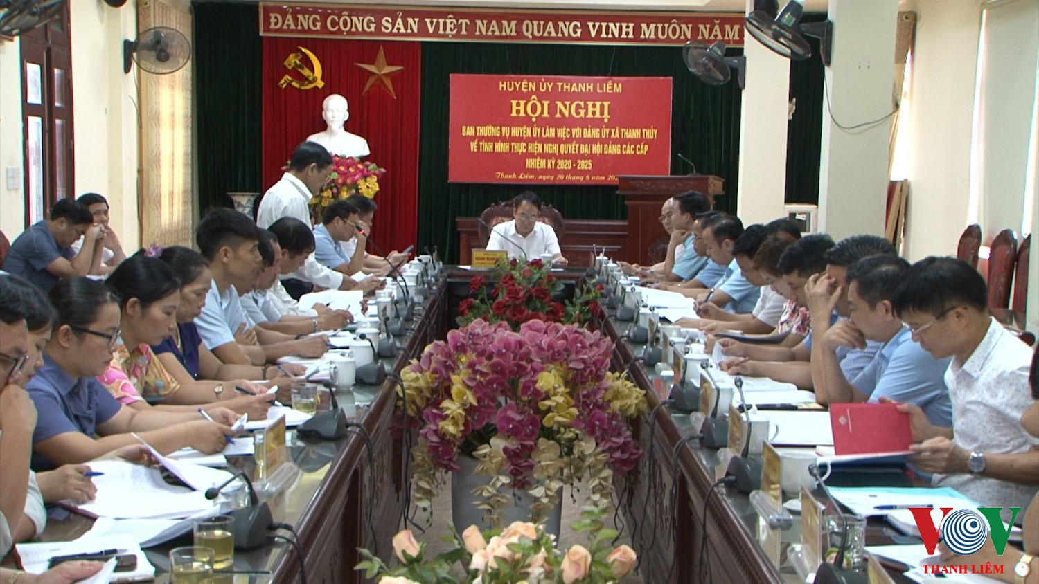Bí thư Đảng ủy xã Thanh Thủy phát biểu tại hội nghị. Ảnh: Khắc Hùng
