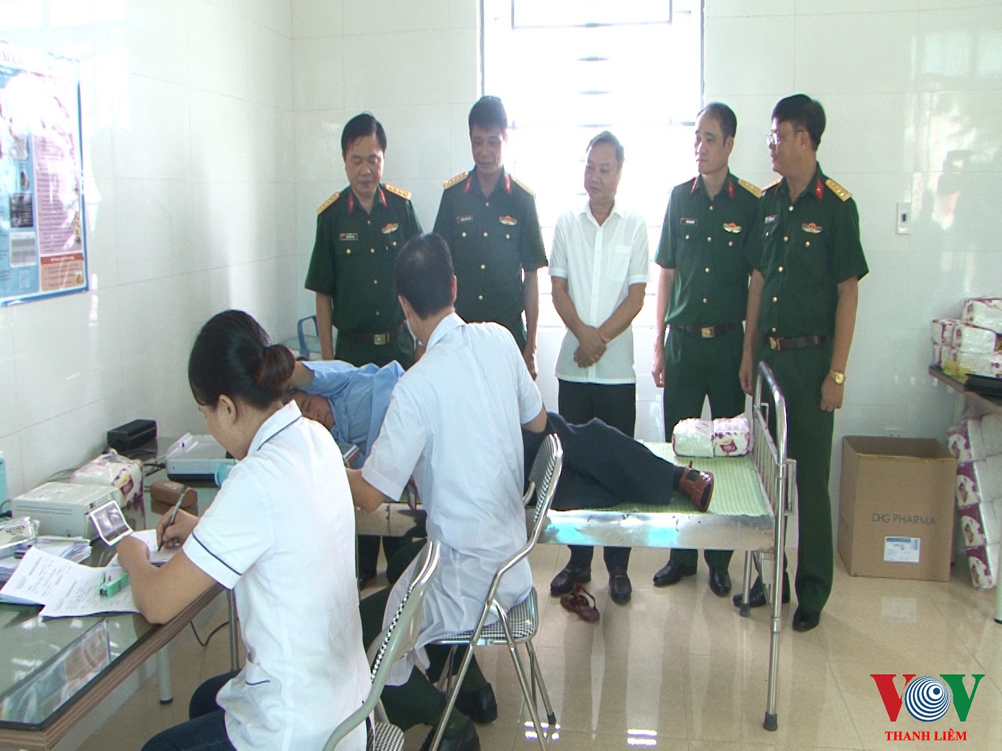 Khám chữa bệnh cho các đối tượng chính sách tại thị trấn Tân Thanh