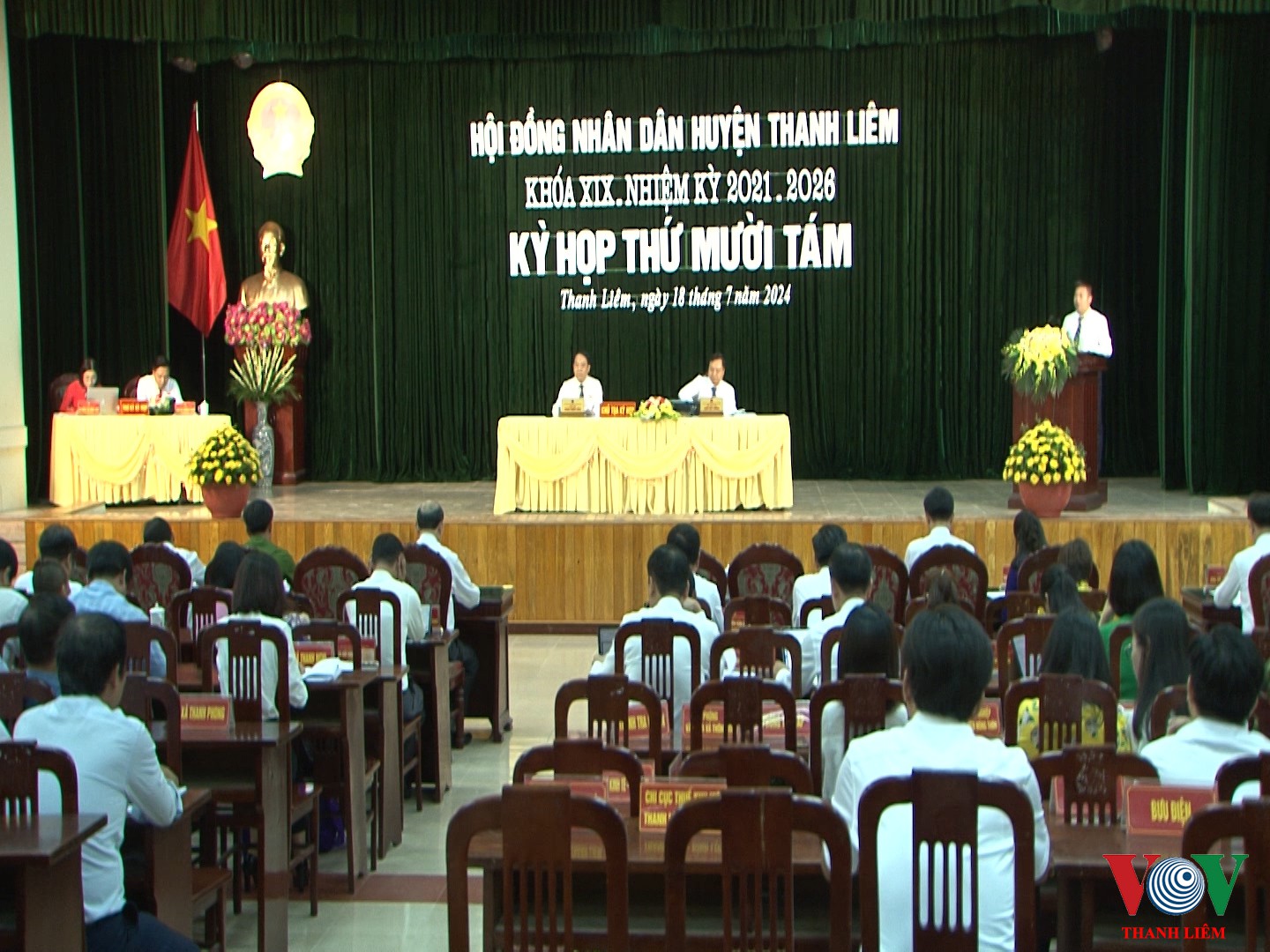 Quang cảnh kỳ họp