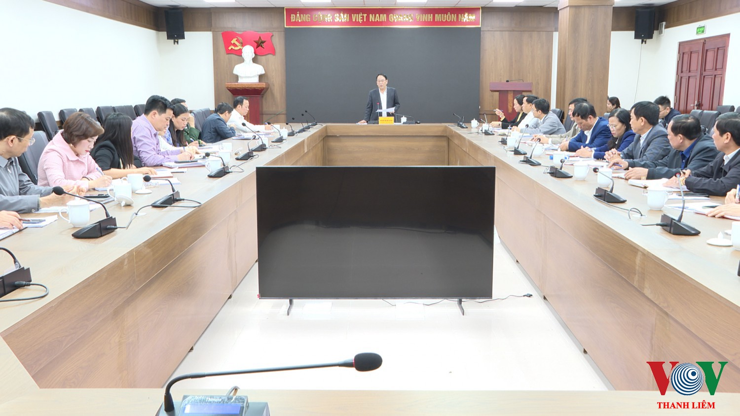 Đồng chí Hoàng Mạnh Dũng - Bí thư HU, Chủ tịch HĐND huyện, Trưởng BCĐ phát biểu tại hội nghị. Ảnh: Kim Dung