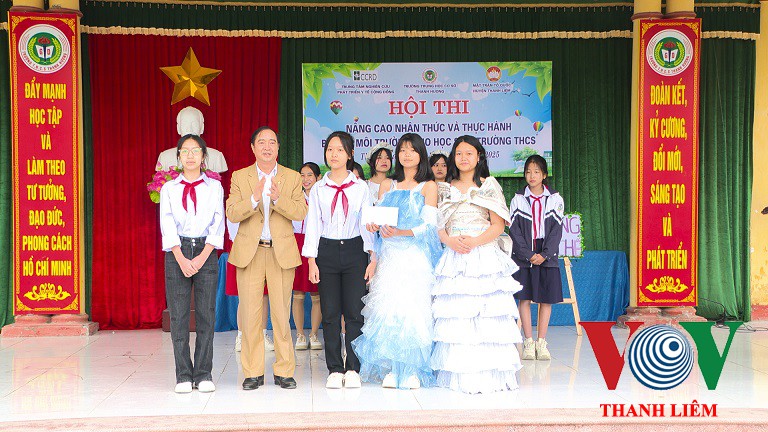Trường THCS Thanh Hương tổ chức hội thi "nâng cao nhận thức và thực hành bảo vệ môi trường ".