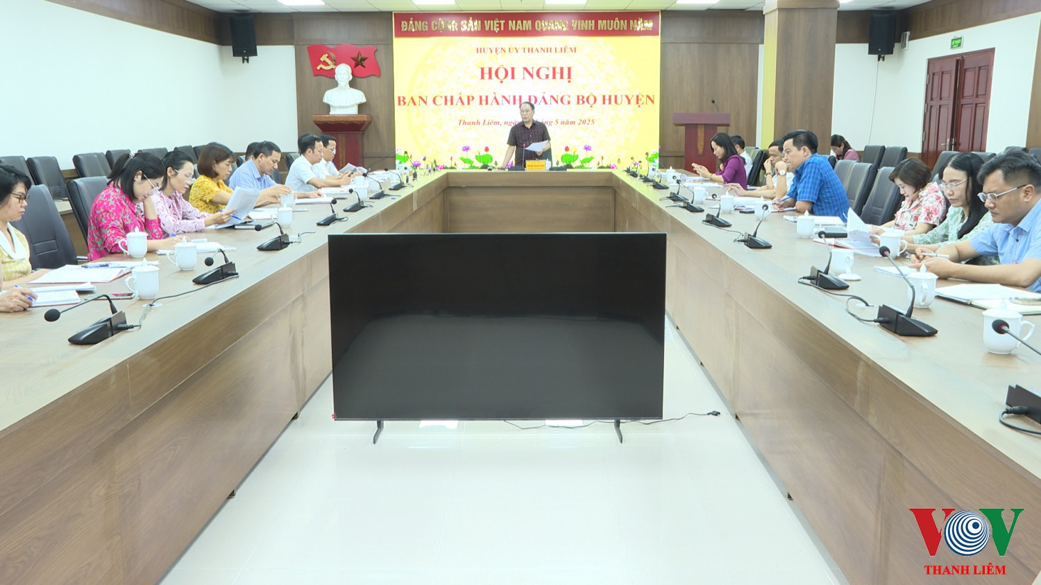 Thanh Liêm: Họp BCH Đảng bộ huyện.